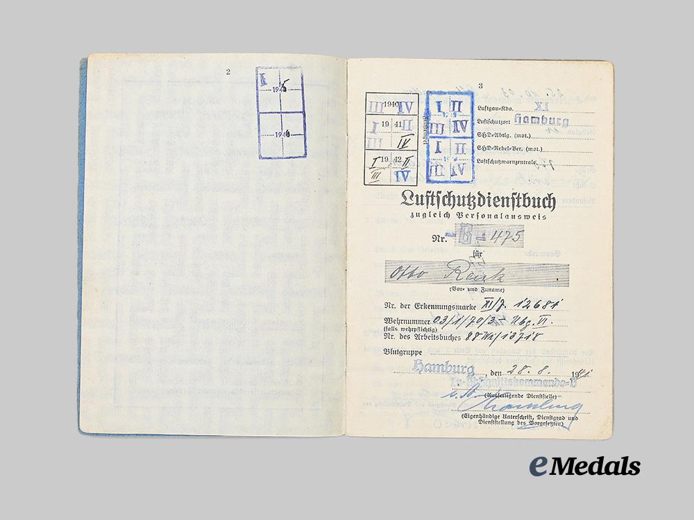 germany,_third_reich._a_mixed_lot_of_identity_and_service_documents_e_medals__g61041_4