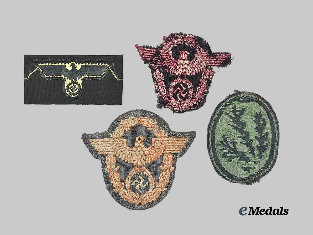 germany,_third_reich._a_mixed_lot_of_uniform_insignia_for_military_and_police_personnel_e_medals__g61042_3