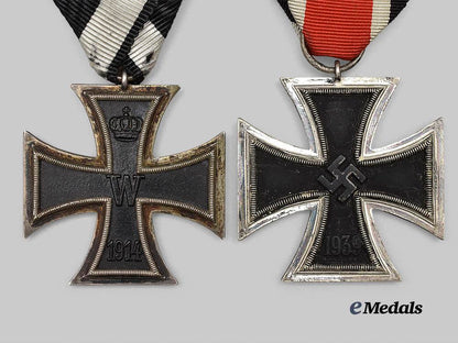 germany,_imperial;_germany,_third_reich._a_pair_of_iron_crosses_i_i_class,1914_and1939_versions_e_medals__g61056_3