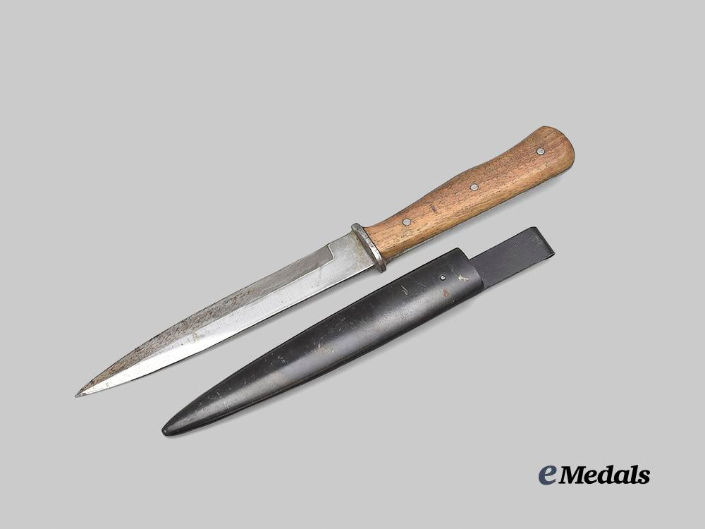 germany,_wehrmacht._a_combat_knife_e_medals__g61060_4
