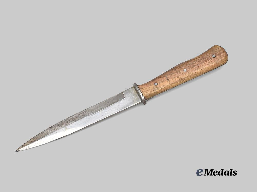 germany,_wehrmacht._a_combat_knife_e_medals__g61060_5