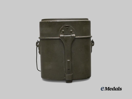 germany,_heer._an_m1910_mess_kit_e_medals__g61064_2