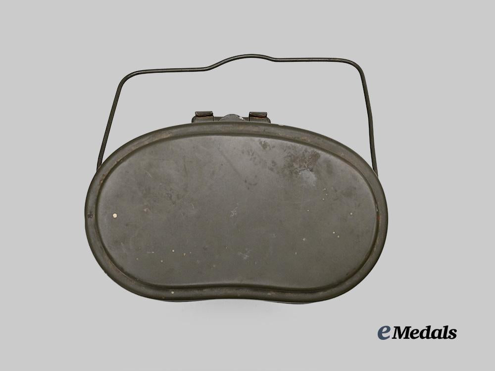 germany,_heer._an_m1910_mess_kit_e_medals__g61064_6
