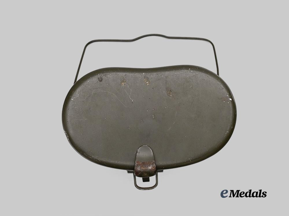 germany,_heer._an_m1910_mess_kit_e_medals__g61064_7