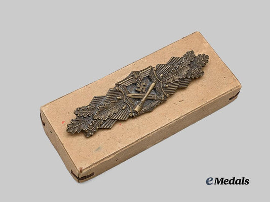 germany,_wehrmacht._a_mint_close_combat_clasp,_bronze_grade_with_case,_by_a._g._m.u._k._e_medals__g61068_4