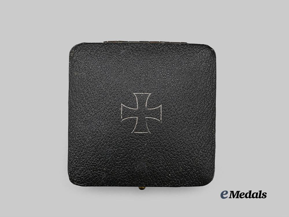germany,_wehrmacht._a1939_iron_cross_i_class,_with_case,_by_c._f._zimmermann_e_medals__g61072_2