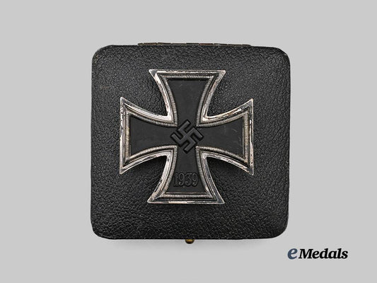 germany,_wehrmacht._a1939_iron_cross_i_class,_with_case,_by_c._f._zimmermann_e_medals__g61072_4