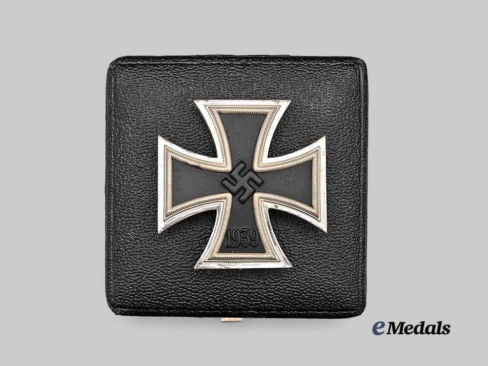 germany,_wehrmacht._a_mint1939_iron_cross_i_class,_with_case,_by_wilhelm_deumer_e_medals__g61074_4