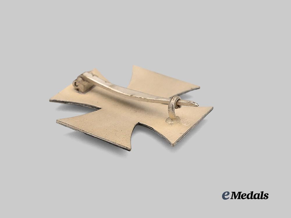 germany,_wehrmacht._a_mint1939_iron_cross_i_class,_with_case,_by_wilhelm_deumer_e_medals__g61074_7