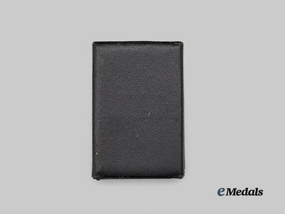 germany,_third_reich._an_honour_cross_of_the_german_mother,_gold_grade_miniature_with_case,_by_rudolf_souval_e_medals__g61076_2