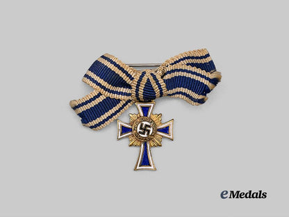 germany,_third_reich._an_honour_cross_of_the_german_mother,_gold_grade_miniature_with_case,_by_rudolf_souval_e_medals__g61076_4