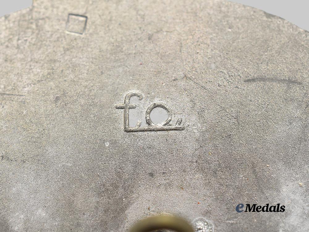 germany,_kriegsmarine._an_auxiliary_cruiser_war_badge,_with_case,_by_friedrich_orth_e_medals__g61082_7