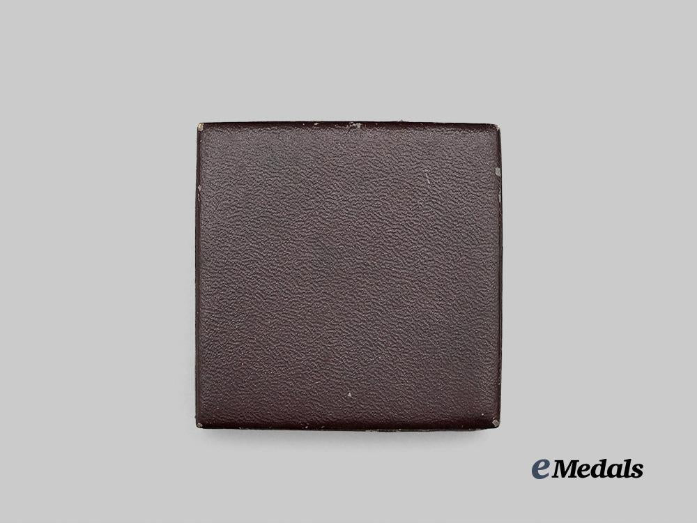 germany,_wehrmacht._a_silver_grade_wound_badge,_with_case,_by_carl_wild_e_medals__g61086_2