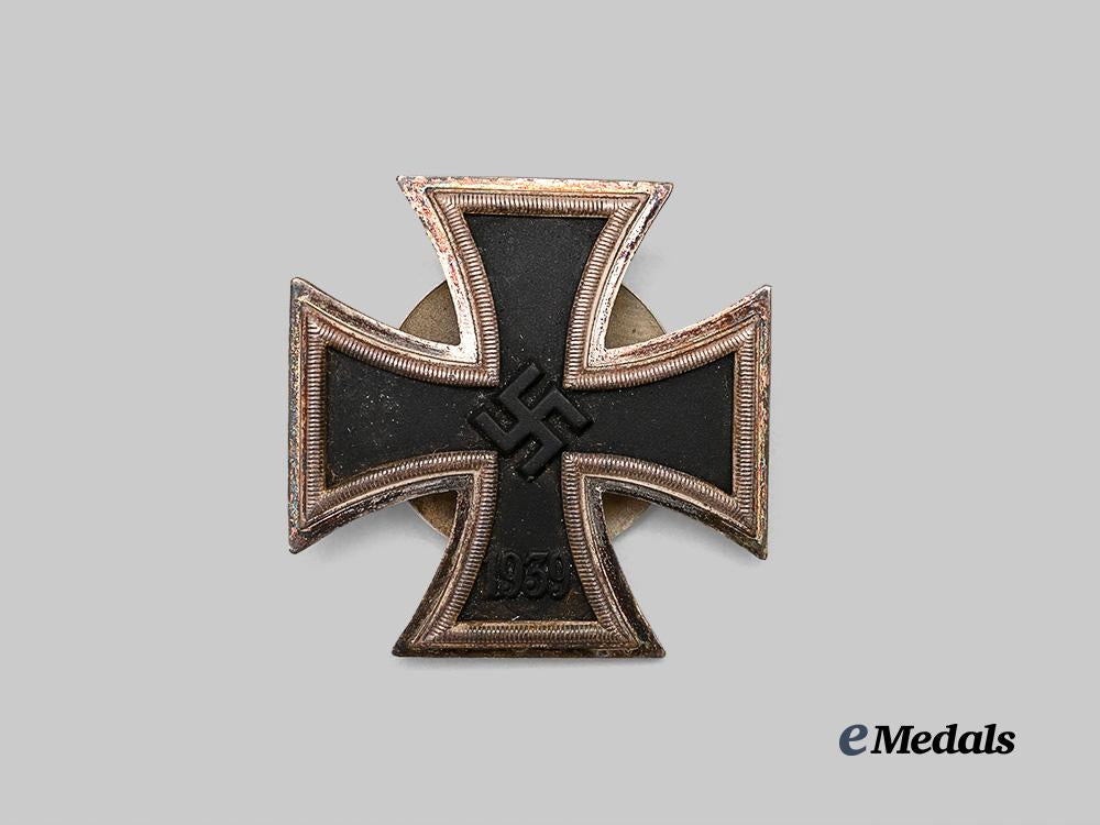 germany,_wehrmacht._a1939_iron_cross_i_class,_screwback_version_with_case,_by_c._f._zimmermann_e_medals__g61089_6