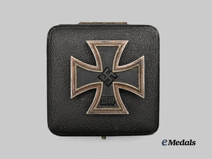 germany,_wehrmacht._a1939_iron_cross_i_class,_with_case,_by_paul_meybauer_e_medals__g61091_4