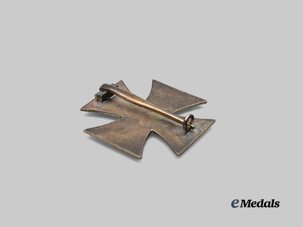 germany,_wehrmacht._a1939_iron_cross_i_class,_with_case,_by_paul_meybauer_e_medals__g61091_7