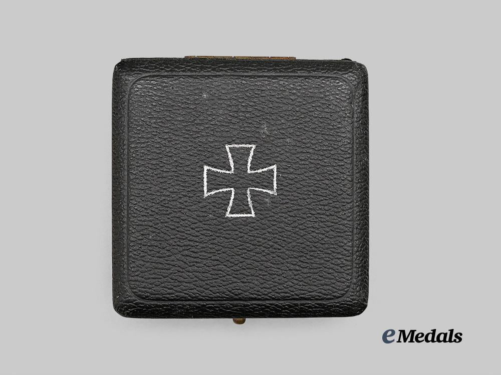 germany,_wehrmacht._a1939_iron_cross_i_class,_with_case,_by_wilhelm_deumer_e_medals__g61094_2