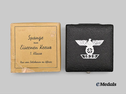 germany,_wehrmacht._a_mint1939_clasp_to_the_iron_cross_i_class,_with_case,_by_eugen_schmidhäussler_e_medals__g61097_3