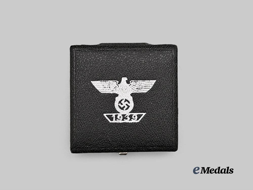 germany,_wehrmacht._a_mint1939_clasp_to_the_iron_cross_i_class,_with_case,_by_eugen_schmidhäussler_e_medals__g61097_4