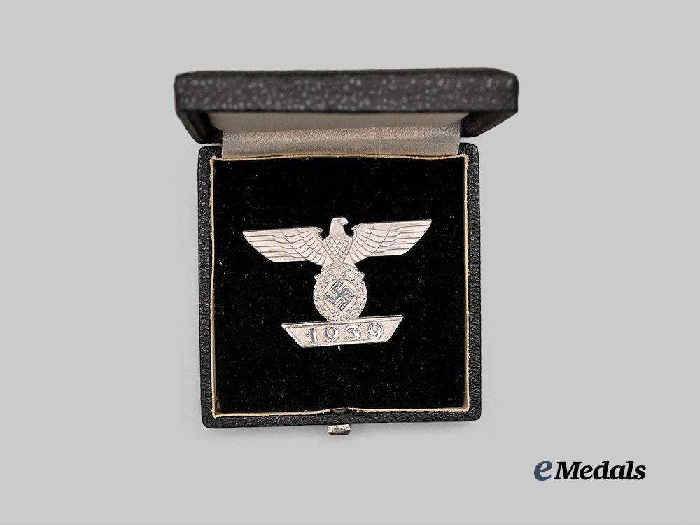 germany,_wehrmacht._a_mint1939_clasp_to_the_iron_cross_i_class,_with_case,_by_eugen_schmidhäussler_e_medals__g61097_5