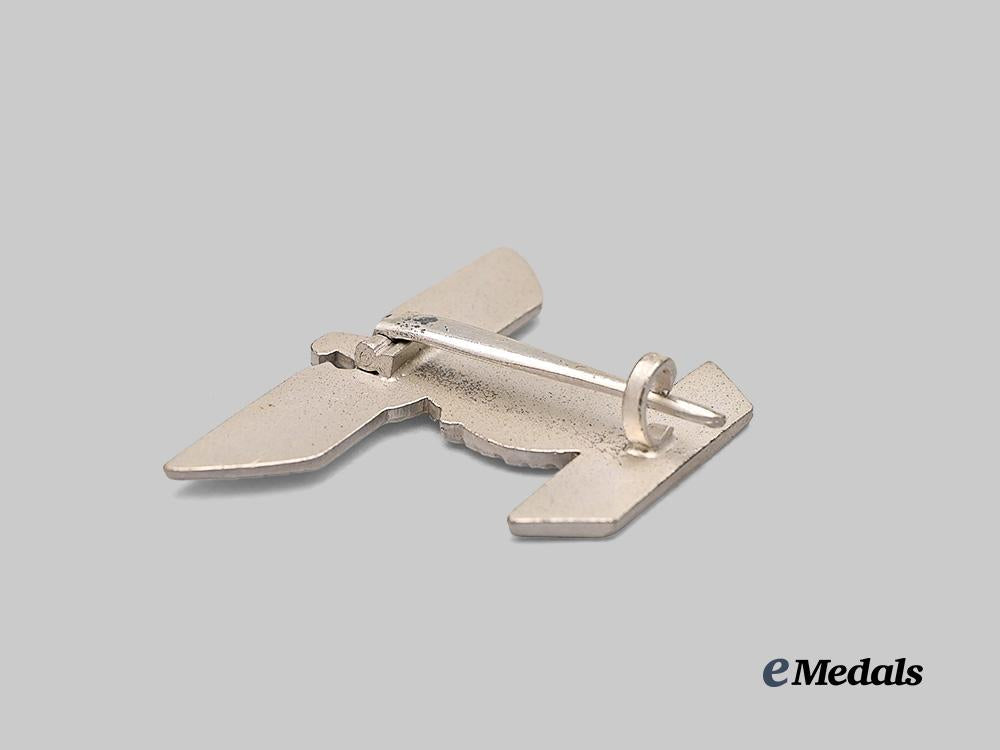 germany,_wehrmacht._a_mint1939_clasp_to_the_iron_cross_i_class,_with_case,_by_eugen_schmidhäussler_e_medals__g61097_9