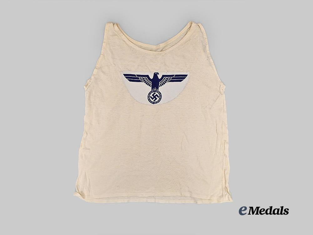 germany,_kriegsmarine._a_sports_shirt,_owner-_attributed_example_e_medals__g61099_2