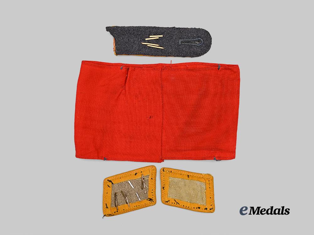 germany,_third_reich._a_mixed_lot_of_insignia,_u_s_serviceman_retrieval_e_medals__g61100_3