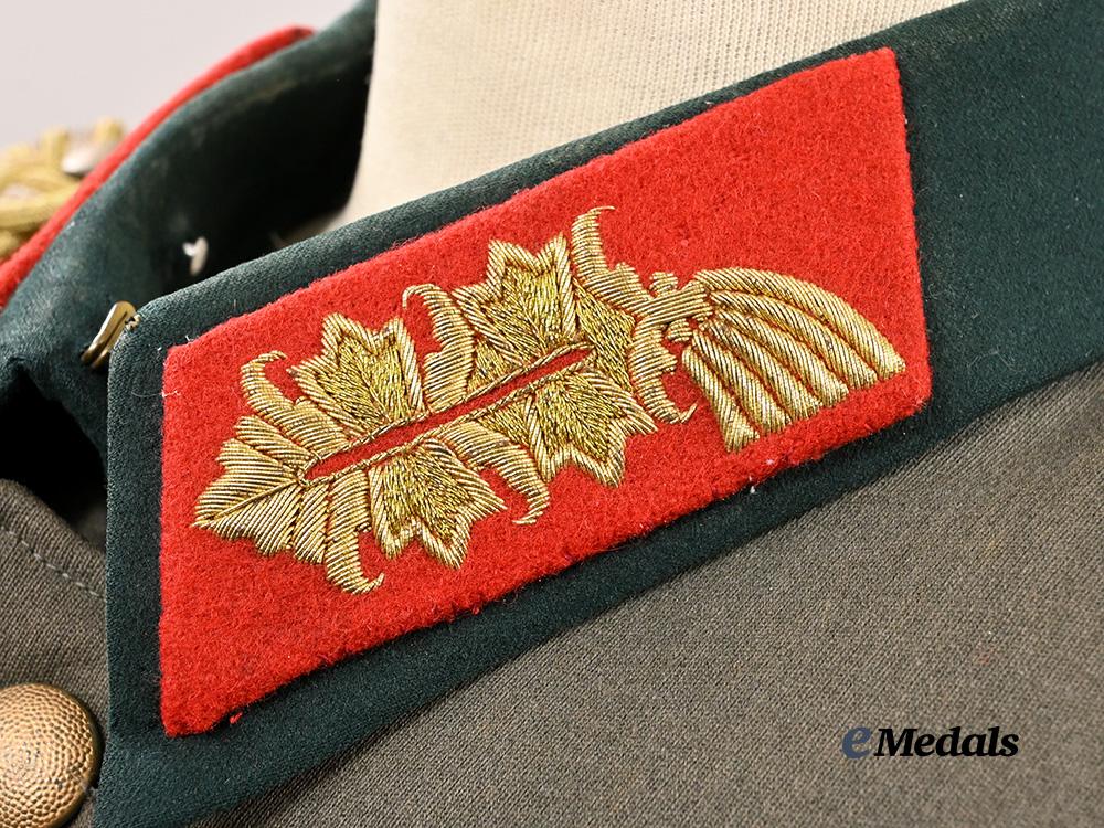 germany,_wehrmacht._a_generalmajor’s_service_tunic,_by_roger_kauert_e_medals__g61108_9
