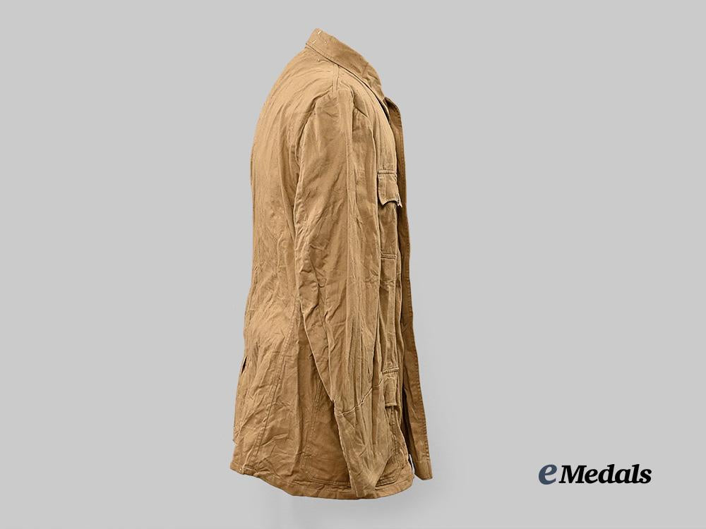 germany,_kriegsmarine._a_tropical_field_blouse,_by_m._sonntag&_söhne,_c.1942_e_medals__g61109_5