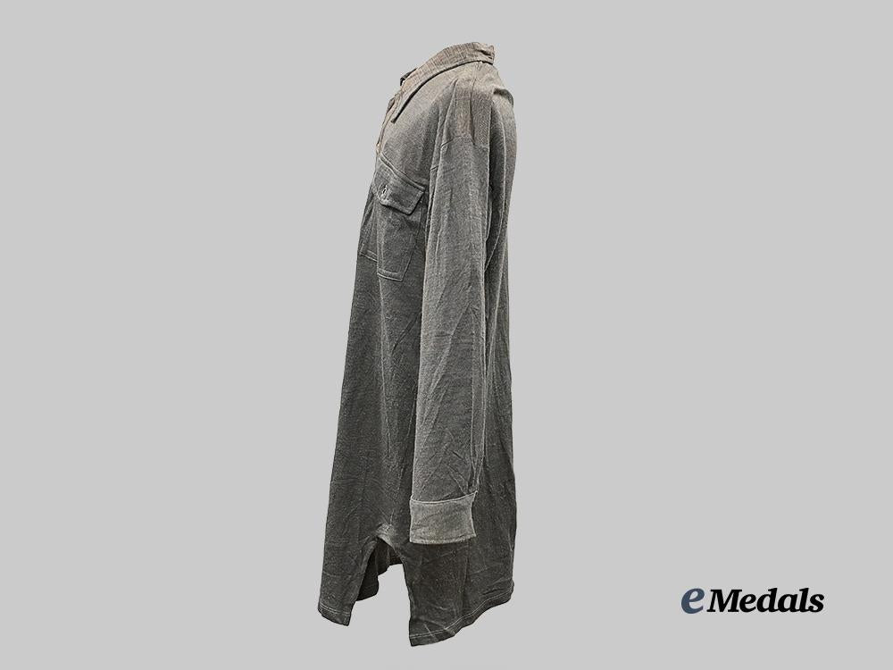 germany,_heer._a_half-_button_undershirt,_owner-_attributed_example_e_medals__g61111_4