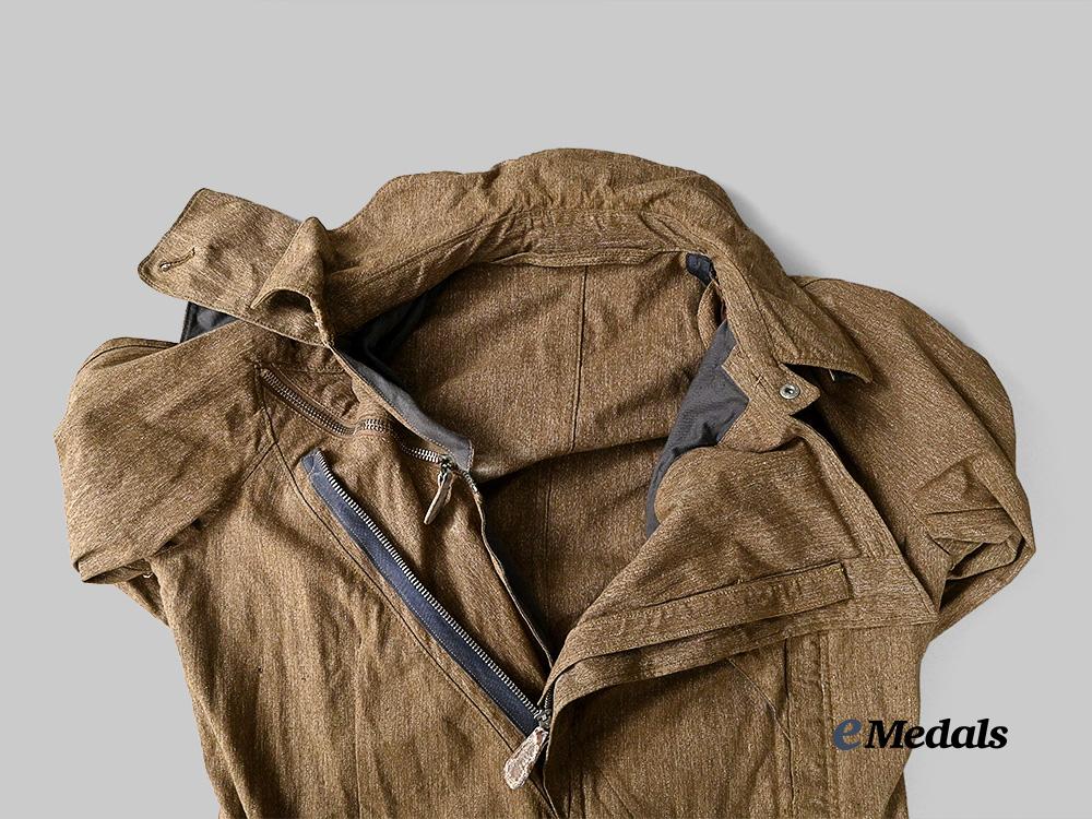 germany,_luftwaffe._a_summer_flight_suit_e_medals__g61112_4