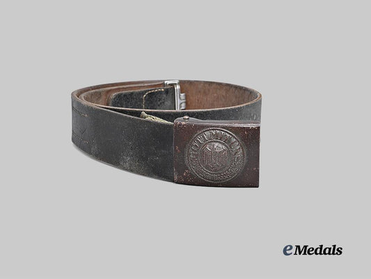 germany,_heer._a_belt_and_buckle_for_enlisted_ranks_e_medals__g61123_2