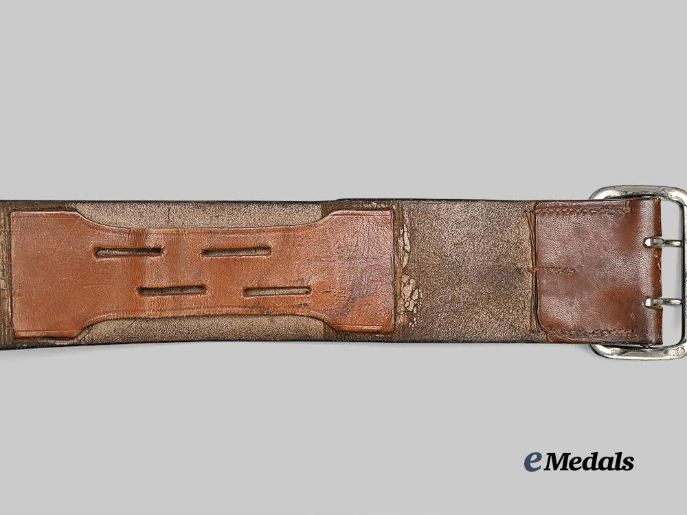 germany,_heer._an_officer’s_service_belt_and_buckle_e_medals__g61130_6