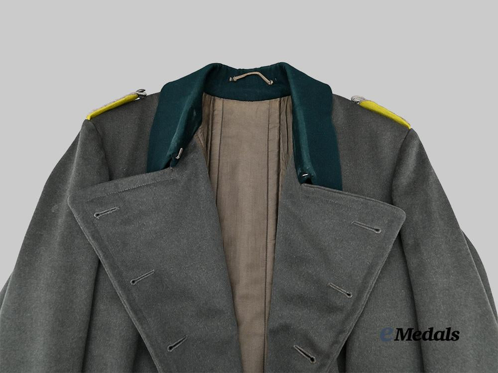 germany,_heer._an_m36_greatcoat_for_a_signals_major_e_medals__g61134_10