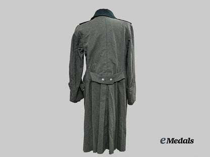 germany,_heer._an_obergefreiter’s_greatcoat,_c.1939_e_medals__g61135_6