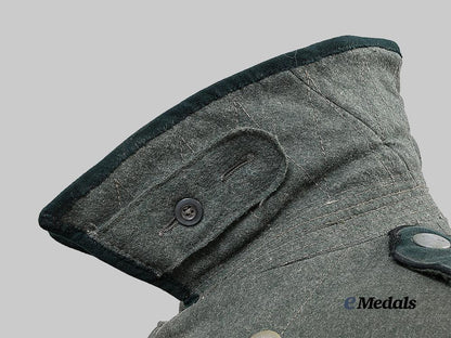 germany,_heer._an_obergefreiter’s_greatcoat,_c.1939_e_medals__g61135_8