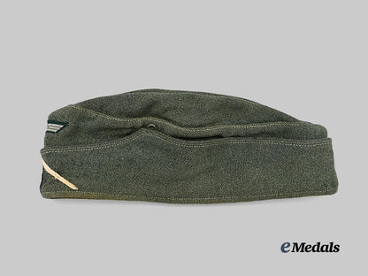 germany,_heer._an_infantry_e_m/_n_c_o’s_m35_field_cap_e_medals__g61136_2