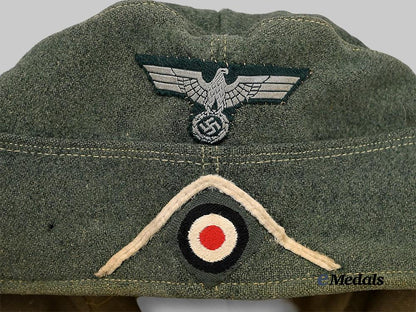 germany,_heer._an_infantry_e_m/_n_c_o’s_m35_field_cap_e_medals__g61136_7