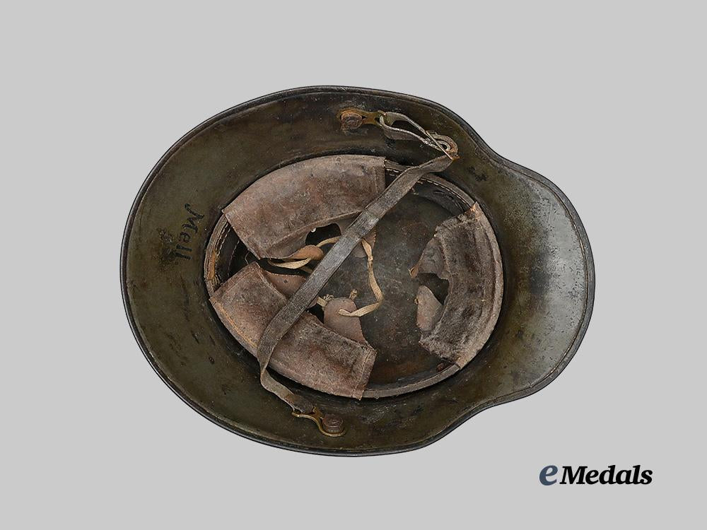 germany,_imperial._a_model1916_heer_camouflage_stahlhelm_e_medals__g61147_9