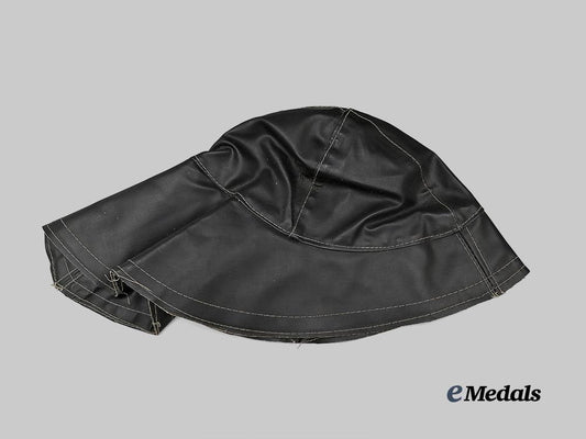 germany,_kriegsmarine._a_foul_weather_rain_cap,_by_willy_sprengpfeil_e_medals__g61154_2