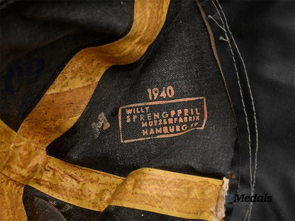 germany,_kriegsmarine._a_foul_weather_rain_cap,_by_willy_sprengpfeil_e_medals__g61154_7