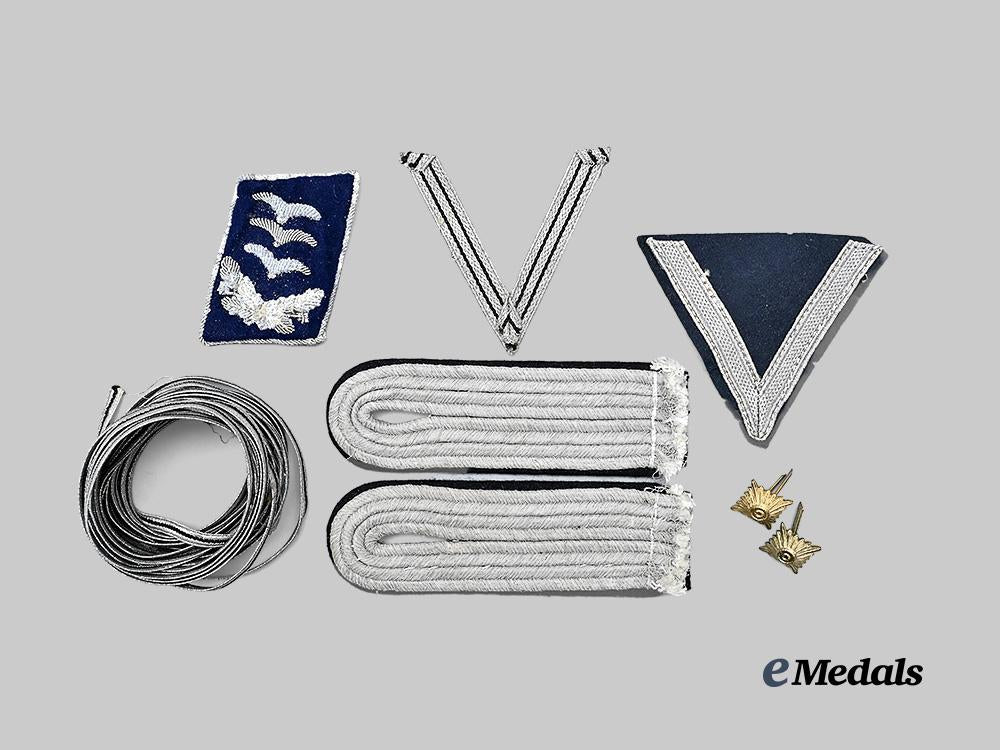 germany,_wehrmacht._a_mixed_lot_of_rank_insignia_e_medals__g61155_2