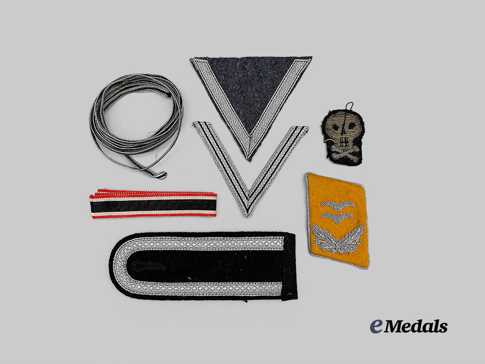 germany,_wehrmacht._a_mixed_lot_of_cloth_insignia_e_medals__g61158_2