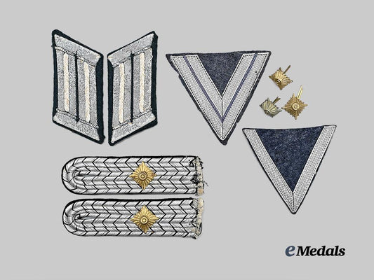 germany,_wehrmacht._a_mixed_lot_of_rank_insignia_e_medals__g61167_2