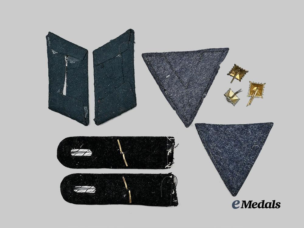 germany,_wehrmacht._a_mixed_lot_of_rank_insignia_e_medals__g61167_3