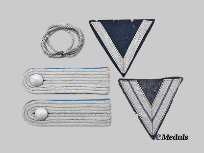 germany,_wehrmacht._a_mixed_lot_of_rank_insignia_for_officers_and_n_c_os_e_medals__g61176_2