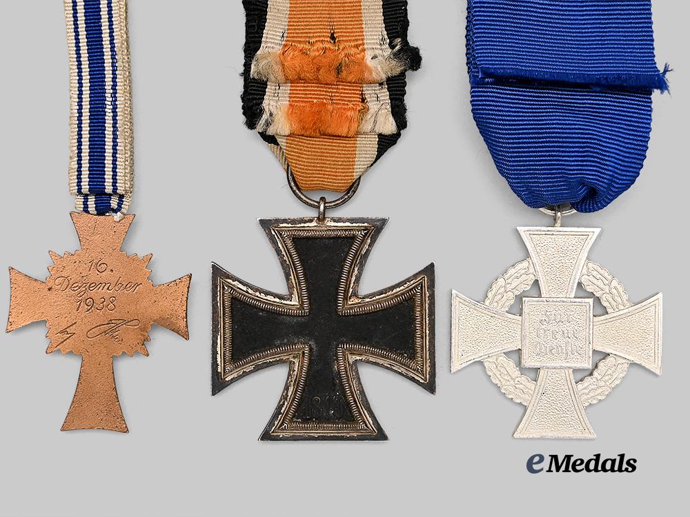 germany,_third_reich._a_mixed_lot_of_awards_for_military_and_civil_service_e_medals__g61178_6