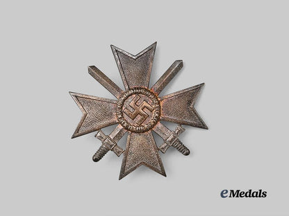 germany,_wehrmacht._a_war_merit_cross_i_class_with_swords_and_case,_by_deschler&_sohn_e_medals__g61182_5