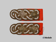 Germany, Wehrmacht. A Set of General der Infanterie Shoulder Boards