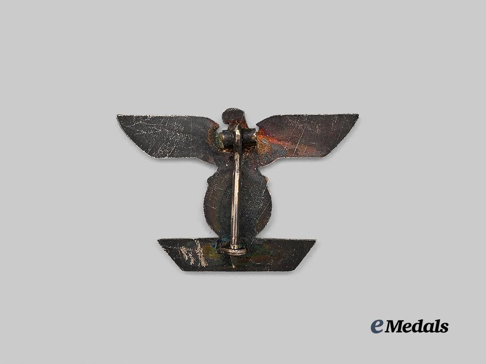 germany,_wehrmacht._a1939_clasp_to_the_iron_cross_i_class,_type_i_i,_by_wilhelm_deumer_e_medals__g61203_3